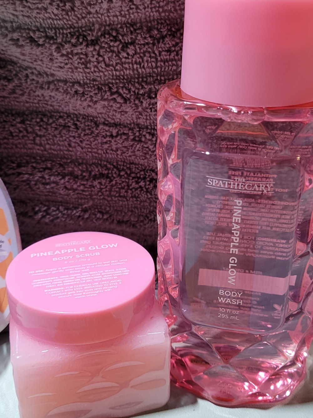 Pineapple Scented Jelly Sheet Mask & Bath Set - Pink - Picture 2 of 3